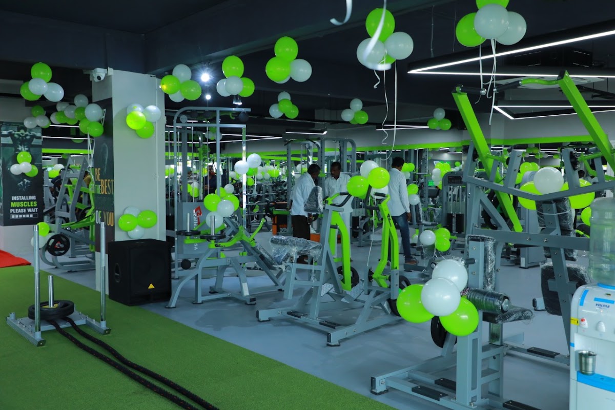 V9 Fitness Station